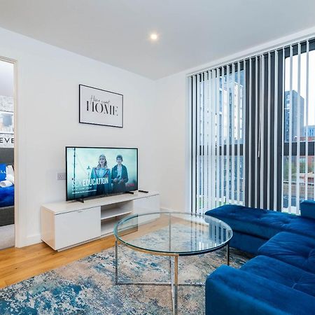 Maevela Apartments - Luxury Broad St Apartment - 2 Bed, 2 Bath - City Centre/Cube/Mailbox - With Underground Parking ✓- L Shape Sofa, Large 50 Inch Smart Tv With Free Netflix & Wifi Birmingham Luaran gambar